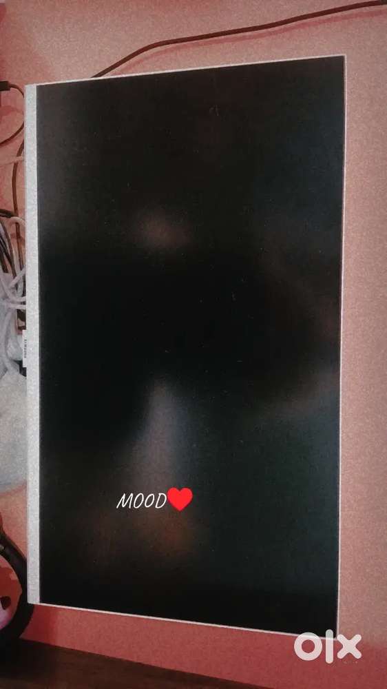 Selling my Samsung smart monitor 27inch