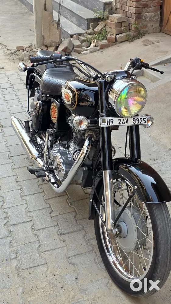 Standard 350 Brand new condition