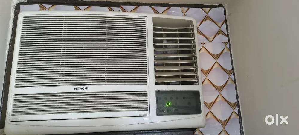 Hitachi window 5 star AC with stabilizer