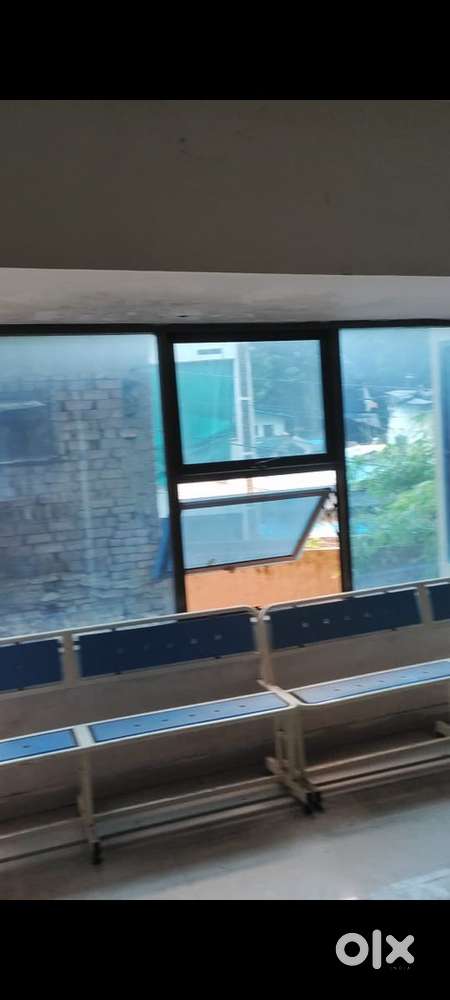 Sahyadri Hospital k pass khana pakane wali chahiye