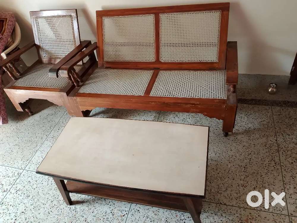 Sofa set with teapoy for Sale