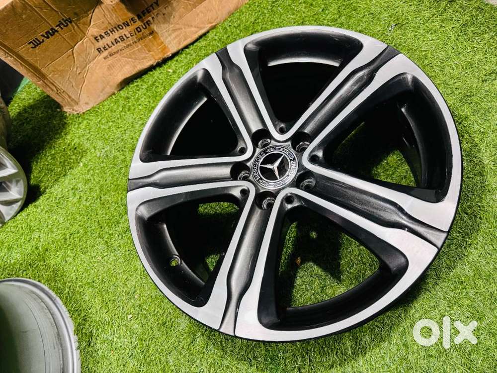 MERCEDES ALLOYS ORIGINAL SET OF 4 (GOOD CONDITION)