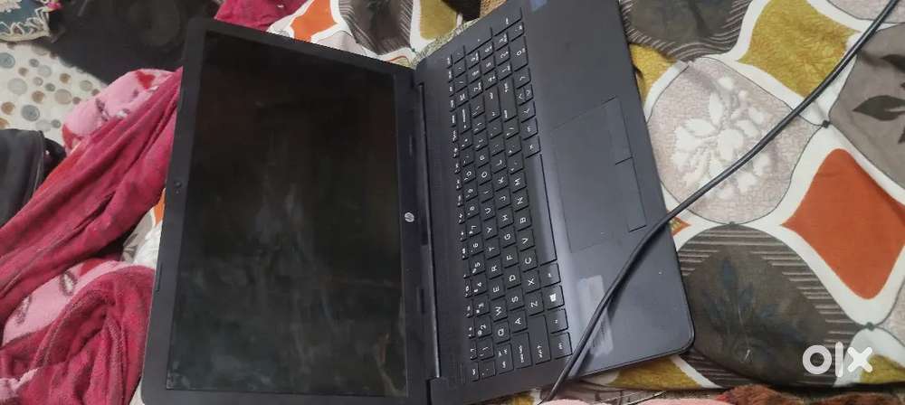Hp laptop detail photo mai hai gud condition hai