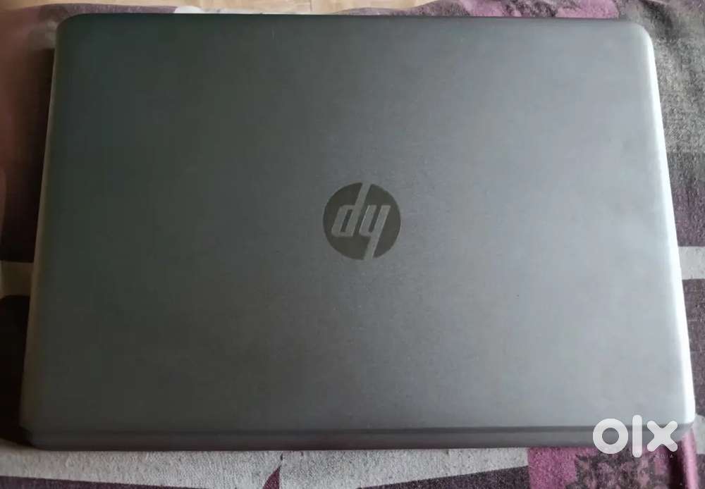 HP EliteBook Folio 1040 G3 
i5 6th Gen
8GB

RAM
512GB SSD

Slim Laptop