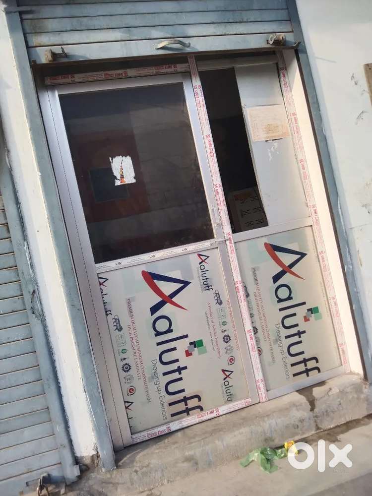 Aluminium door