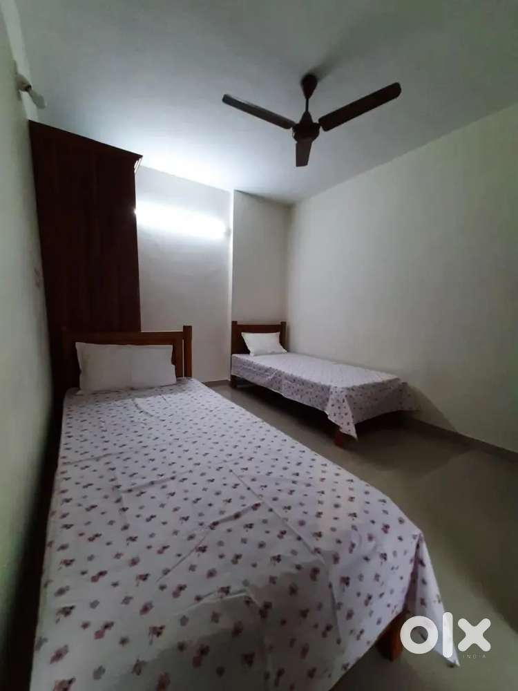 Looking For Female Roommate