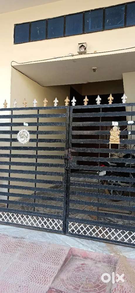 2 bhk floor for rent