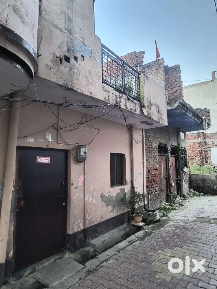 50 gaj house