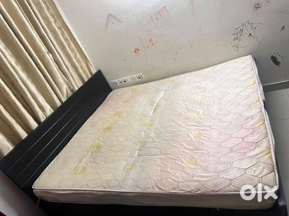 King size Bed for sale