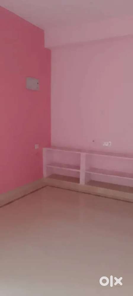 2bhk spacious east facing flat for sale at gambhiram boyapalem highway