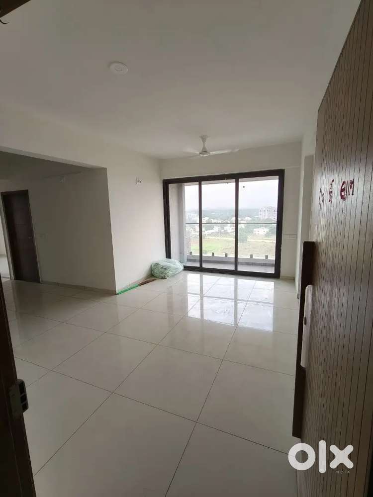Spacious 3 BHK Semi-Furnished Flat for Rent in Koba, Gandhinagar