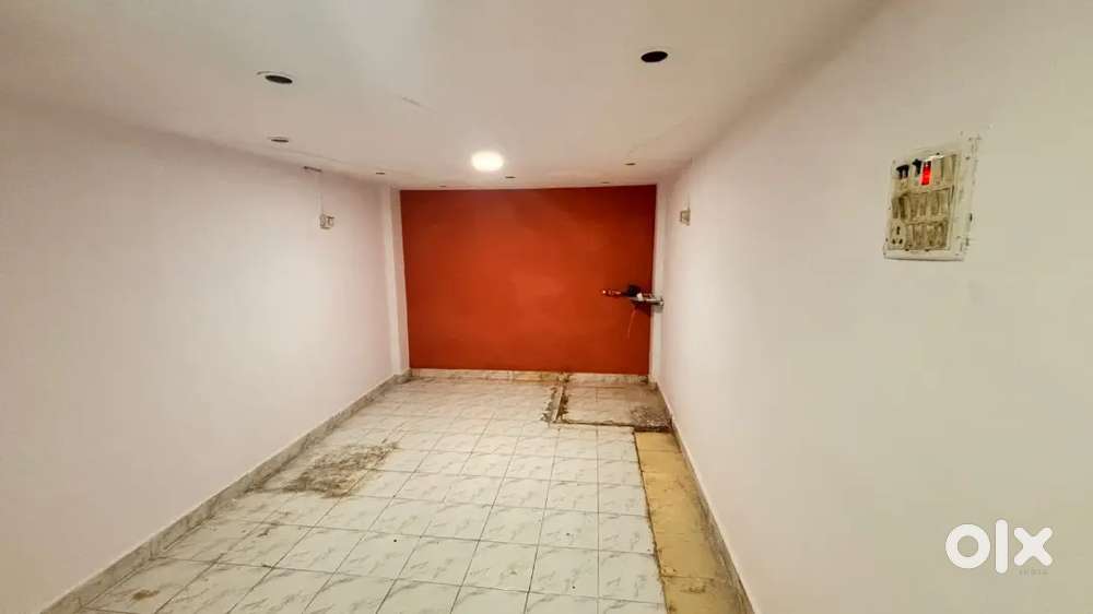 Shop for Rent in Dheeraj Shopping Centre, Evershine City  Prime Loca