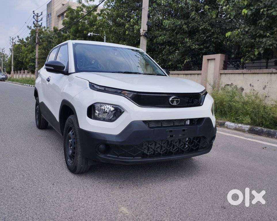 Tata Punch Pure, 2025, Petrol