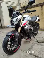 BAJAJ PULSAR 400Z TOPEND MODEL ,YEAR 2025