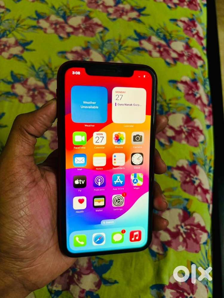 Urgently sell Iphone XR (red) 64GB