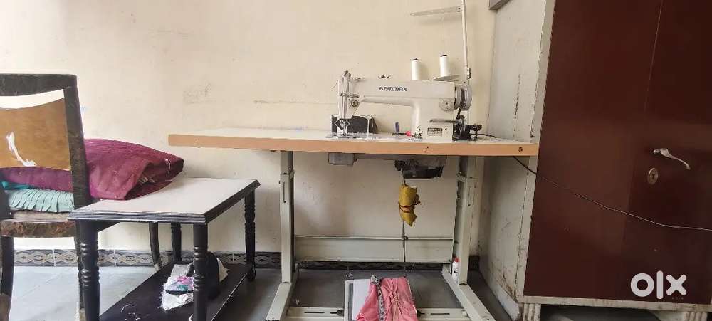 ચાલુ કંડીશન વાળું સિલાઈ મશીન વેચાણ આપવાનું છે