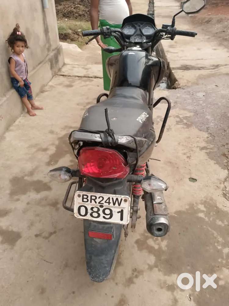 Honda livo sell karna hai new bike hai leni hai