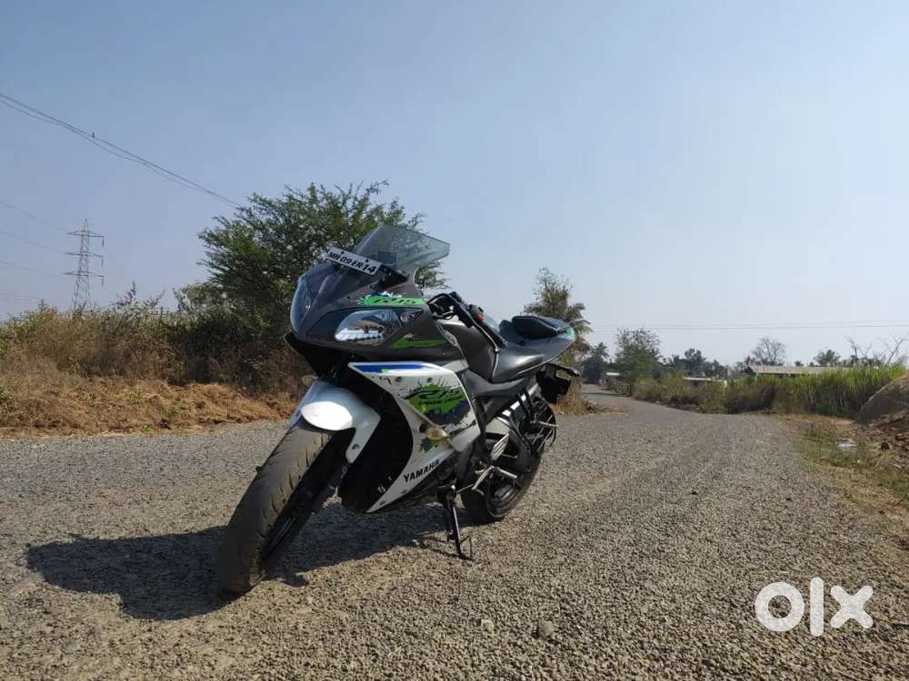 R15 showroom service