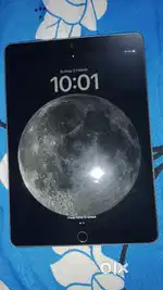 ipad 8 128 GB Mint Condition Need to B Sell No Dingle Dent or Damage