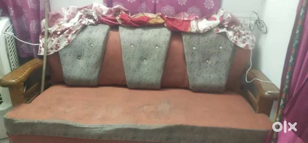 Sofa set selling