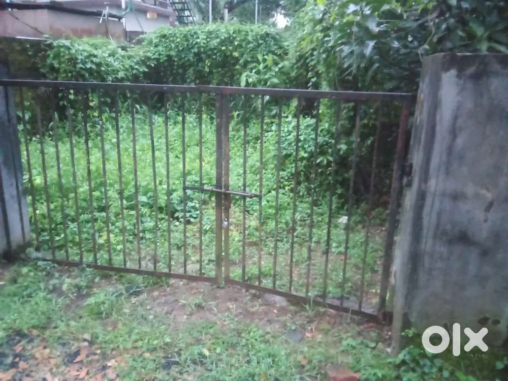 30CENT PLOT 200METERS FROM AYANTHOL COLECTORATE