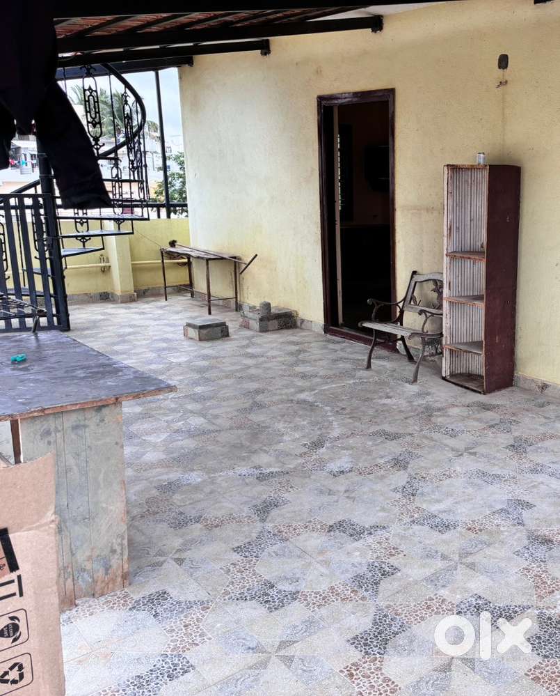 1 RK Pent house, Power Backup, 24/7 water – Varthur, Balagere Road