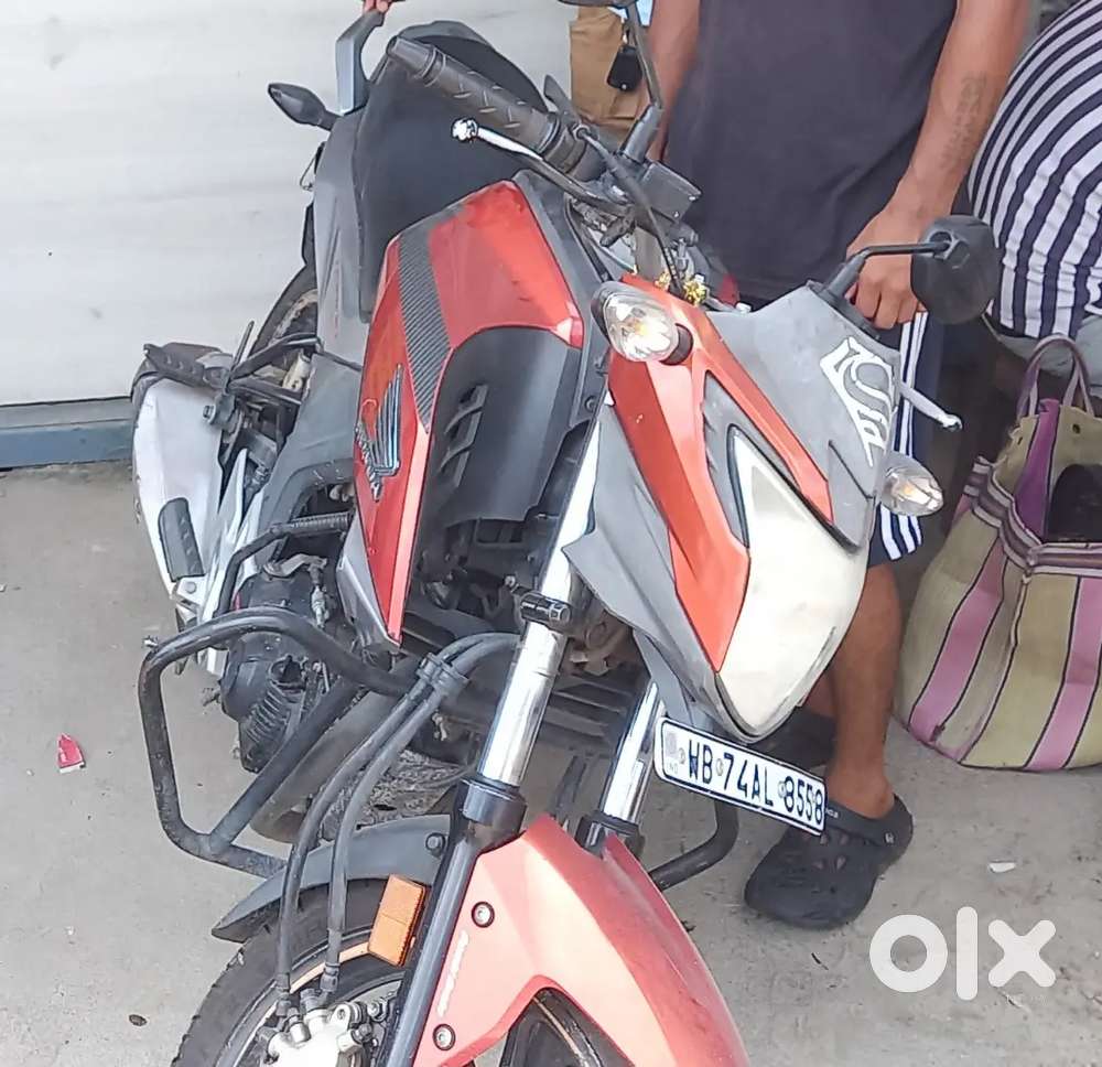 Well maintained bike 2nd onwer bike smooth condition