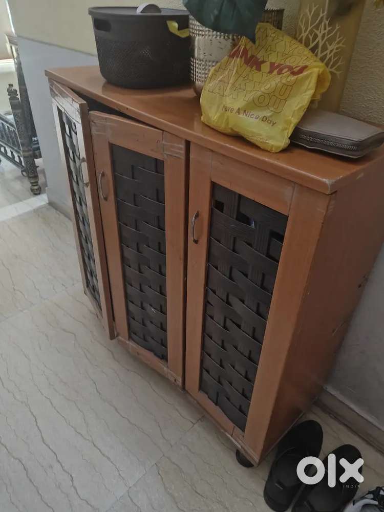 Tradmill, Shoe rack, jhoola, large suit case, etc.