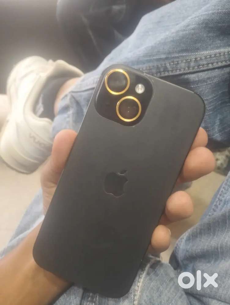 iPhone 15 128
