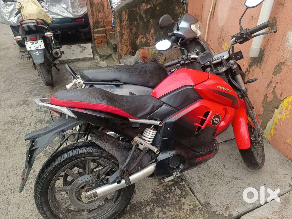 Revolt RV 400 electric bike