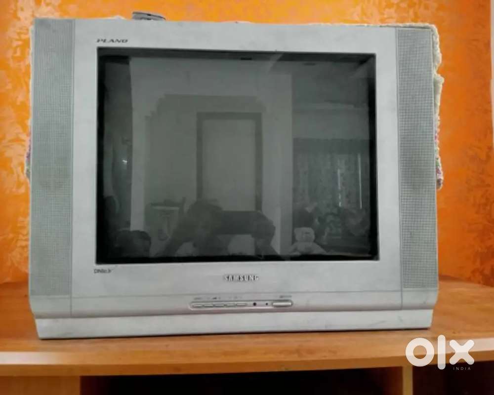 Samsung Plano Tv with Intex DVD player