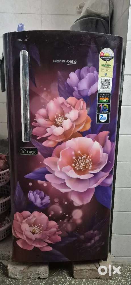 175 liters voltaz fridge