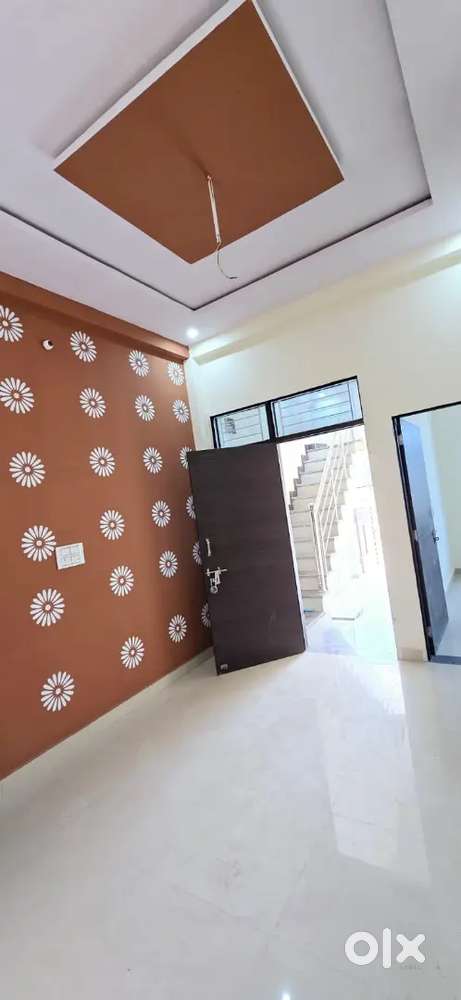 1 & 2bhk flat and indipendent and separate portion available