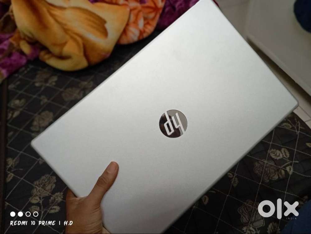 HP 15 laptop (Only 4 months used new laptop with bill )