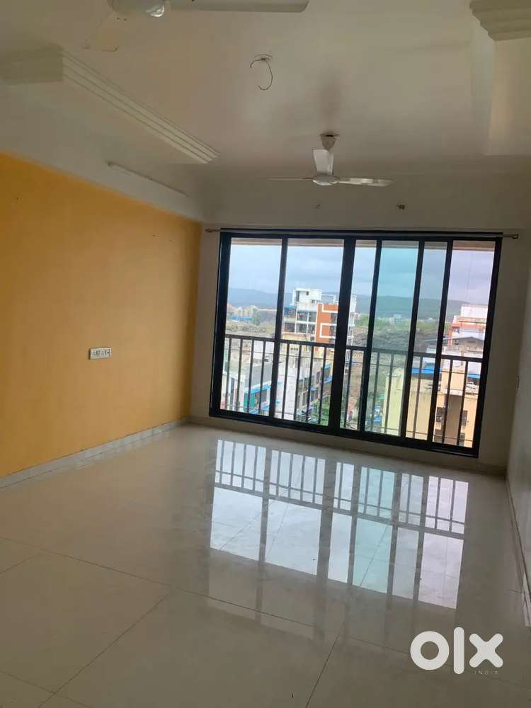 G+13 TOWER SPACIOUS 2BHK AVAILABLE FOR RENT