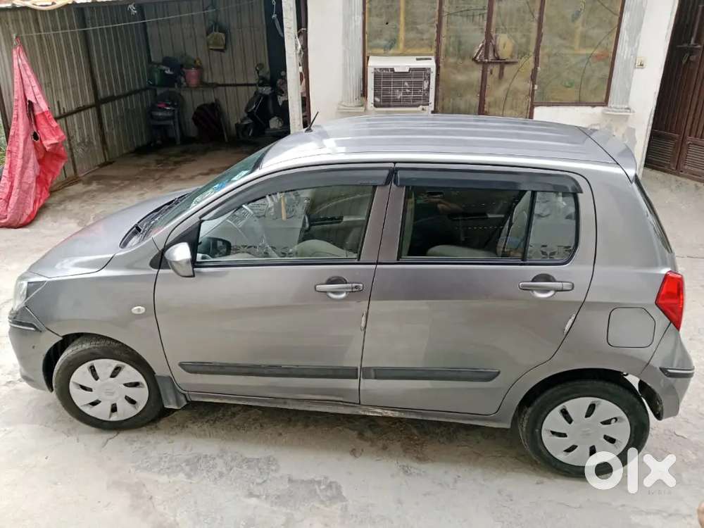 Selling celerio cng car