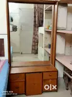 WOODEN DRESSING TABLE