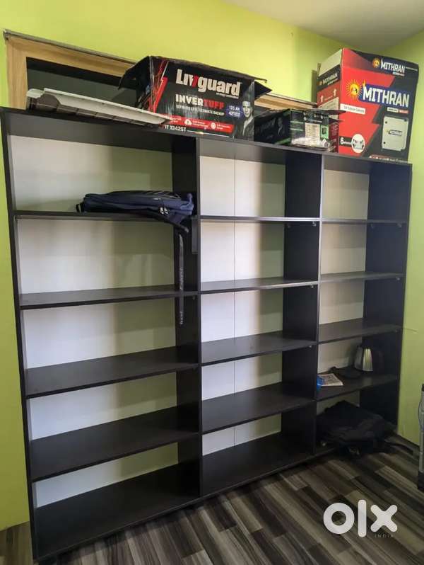 Open cupboard made of 18mm prelaminated particle board
