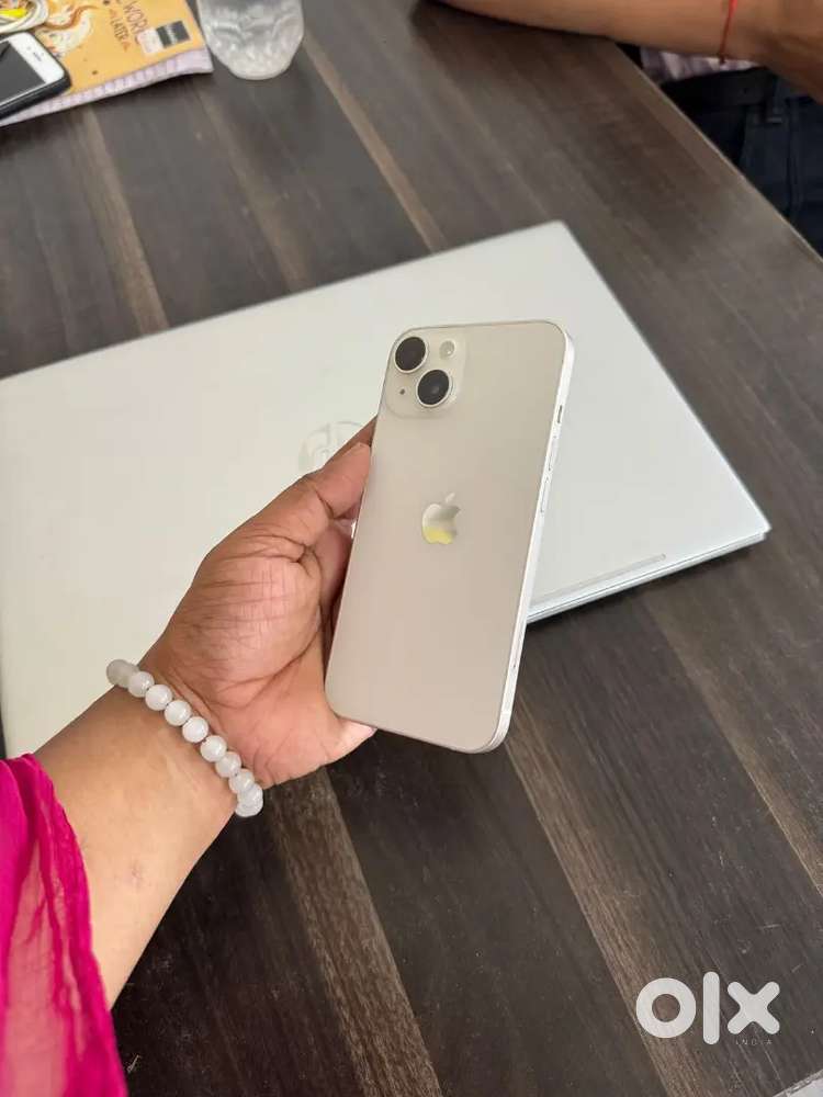 iPhone 13/256GB in Good condition under warranty with bill and box