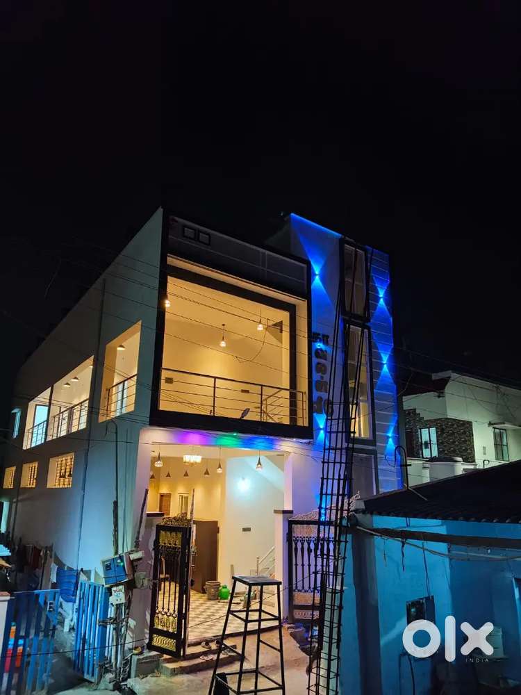 Working ladies and college students for staying  sharing rooms