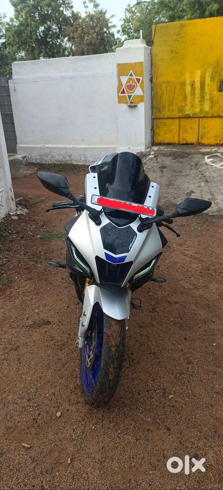 Yamaha R15M