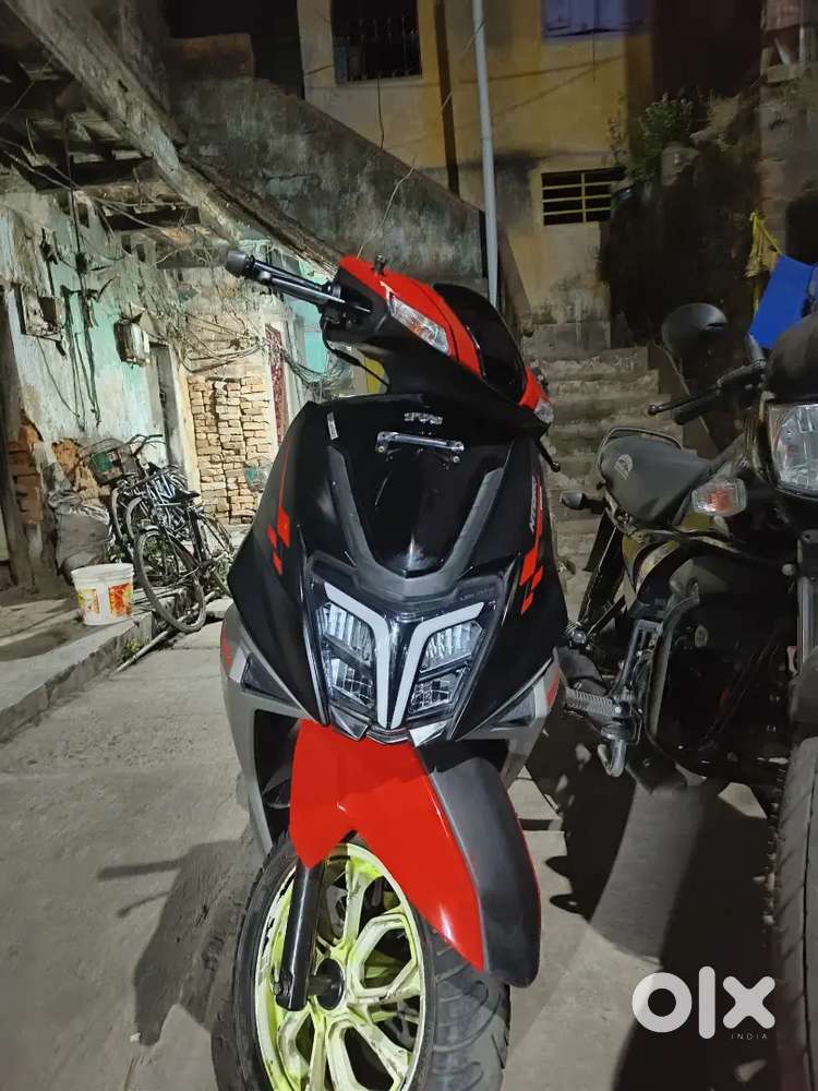 TVS Antok Red And Black