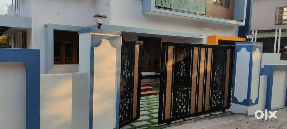 Two - Floor Family Home For Sale Near Valiyakulam