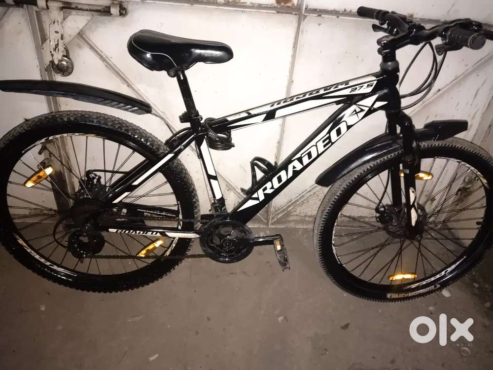 Very very good condition double disc break cycle 21 speed gear cycle