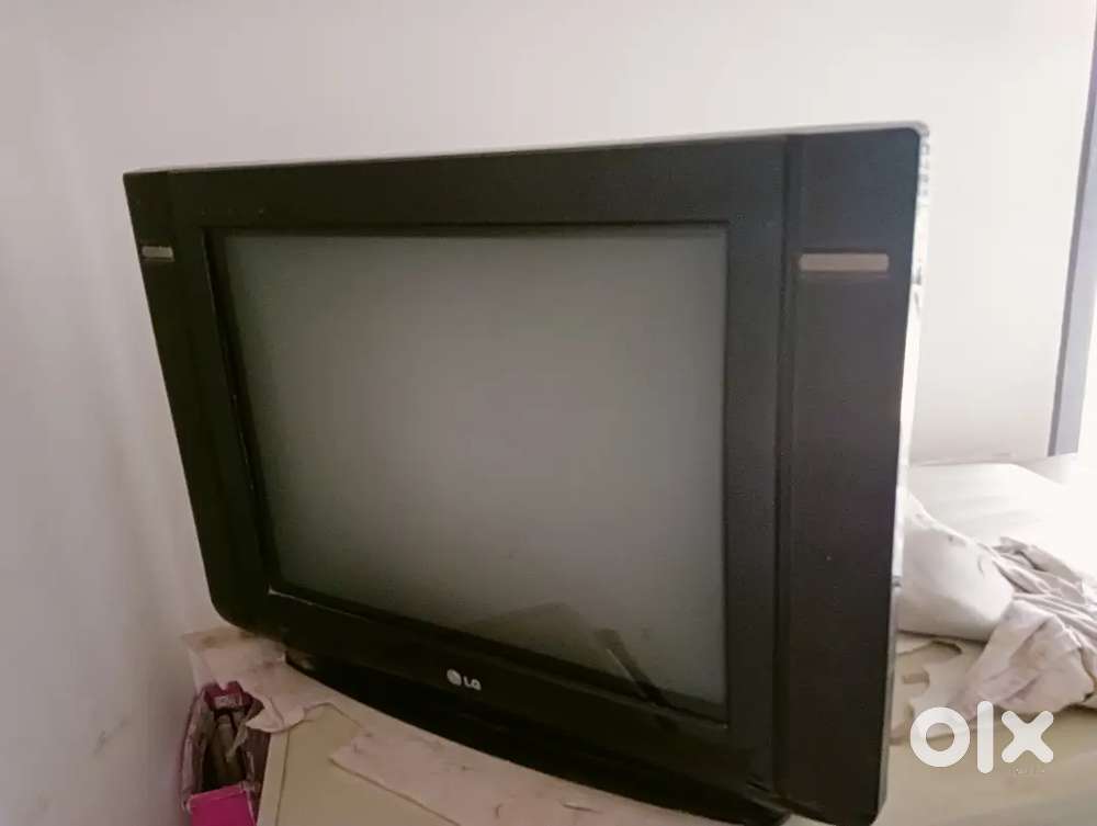 LG TV good and working condition