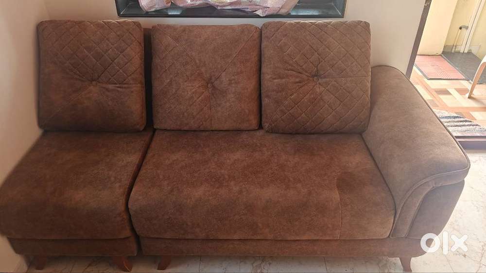 5 seater corner sofa: