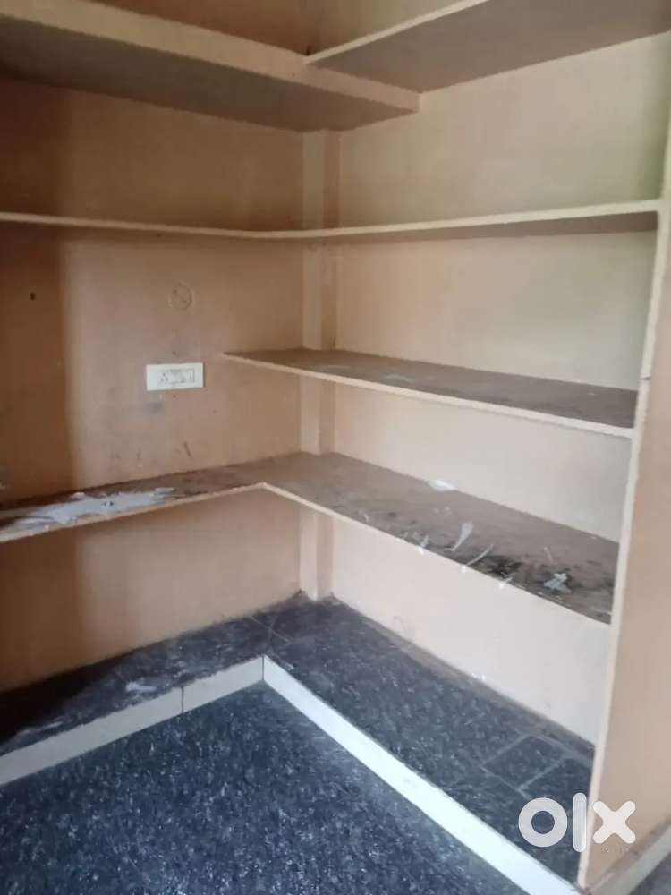 House for rent  near 3 town police station