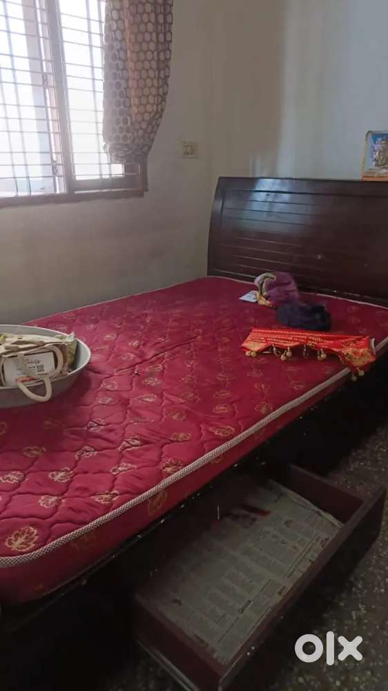 Single Bed