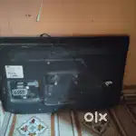Samsung 27 (68.6 cm) S4 Flat tv