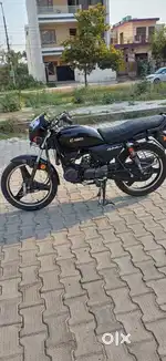 Hero splendor i3s full black for sale in good condition less use